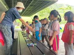 透過教具讓學生更融入於遊戲中