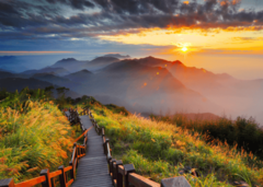 View Sea of Clouds at Eryanping Trail