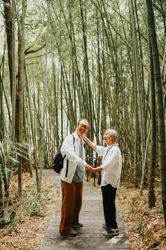 入秋的竹林景緻中，六感體驗大阿里山的浪漫氛圍