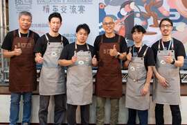 主審許寶霖及日本評審Hirotaka Akimoto；Yujiro Hayakawa；Hidekazu Odake及1位韓國評審 Ryan 合照