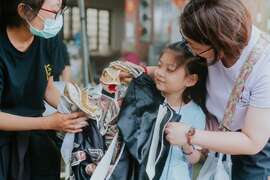 三昧堂創意木偶與現場民眾互動