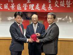 新任處長由觀光署旅遊推廣組黃怡平組長接任