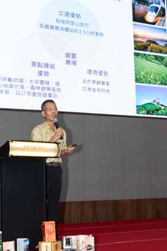 龍雲農場負責人鄧雅元介紹農雲農場及相關穆斯林旅遊