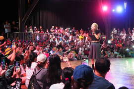 鐵肺歌后-戴愛玲