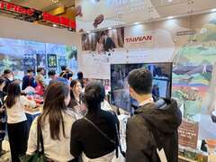 金琳與現場民眾互動