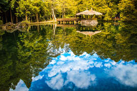 藍天碧湖姊妹潭