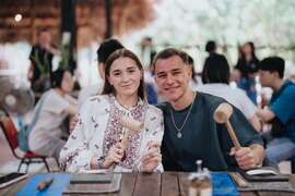 遠從烏克蘭而來的情侶