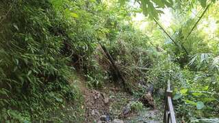 步道遭土石掩蓋現地狀況 (3)
