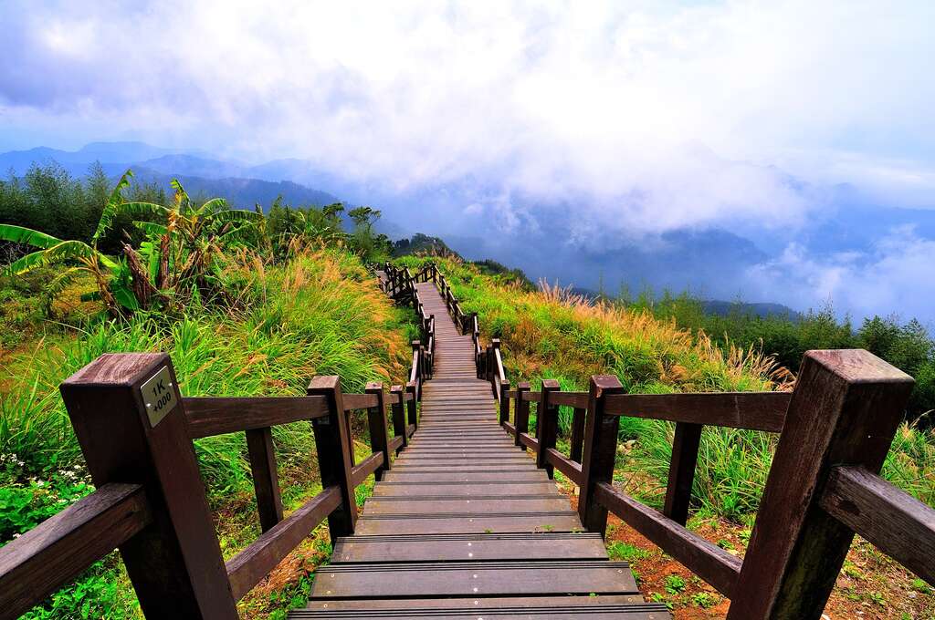 お茶の郷・隙頂で歩道散策