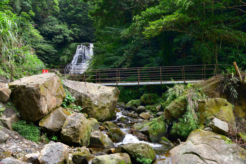 竹坑溪步道橫跨生毛樹溪