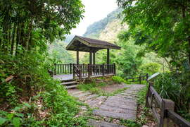 Zhukeng Stream Trail