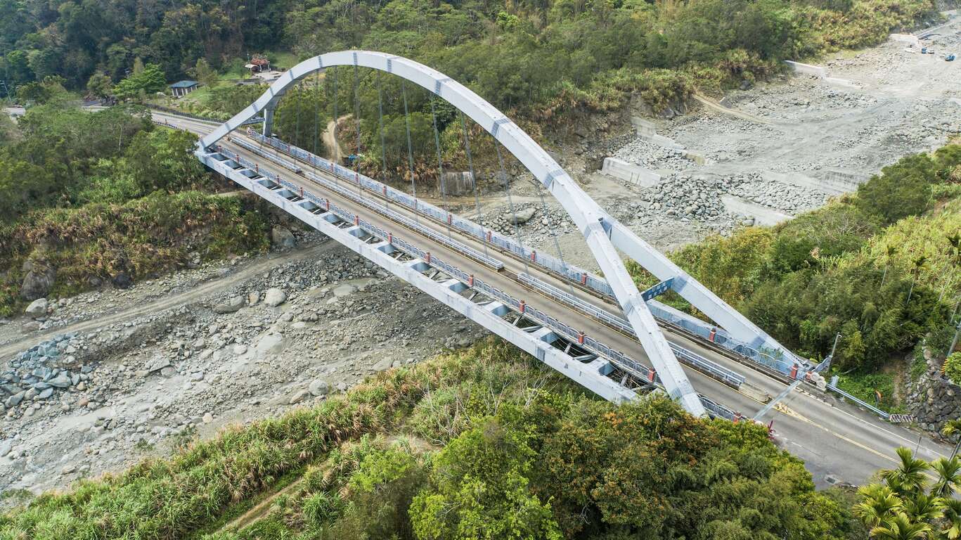Shih Gu Pan Tourist Bridge