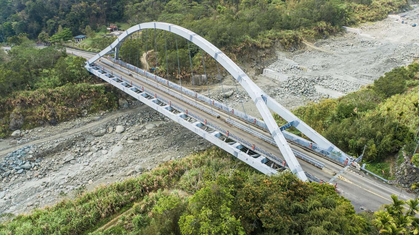 Shih Gu Pan Tourist Bridge