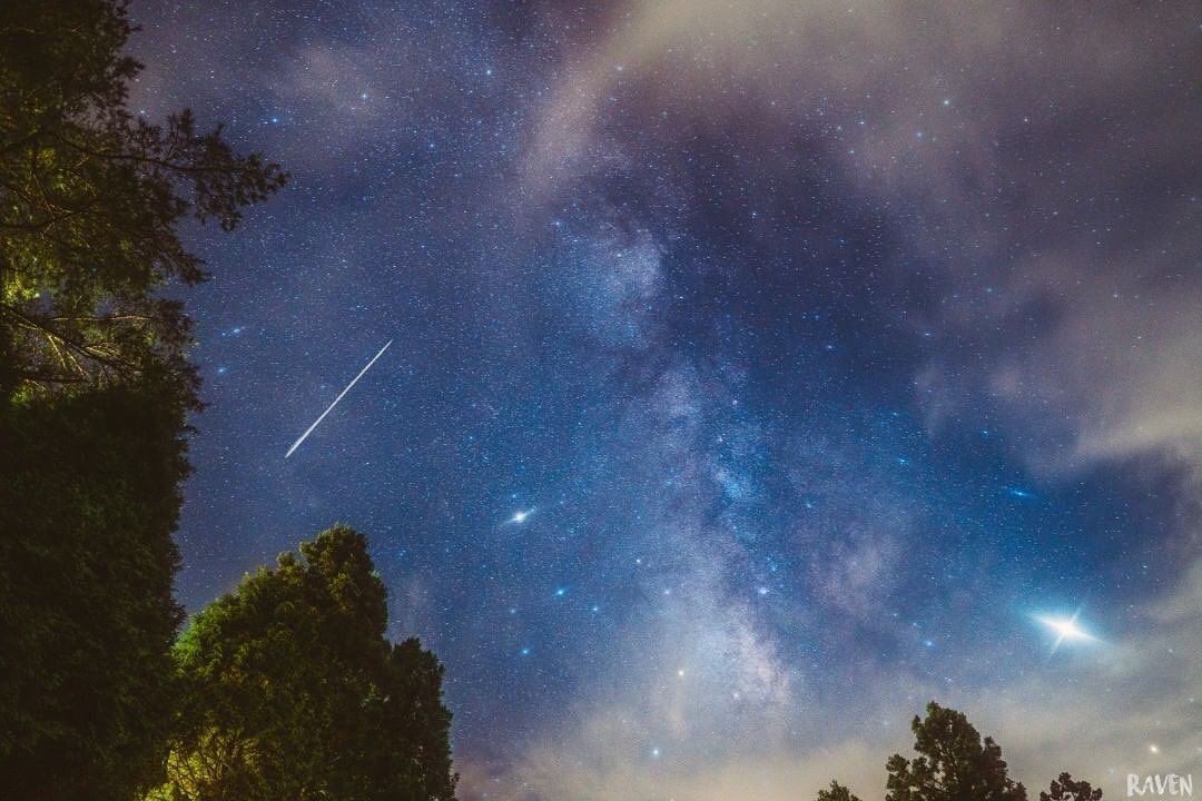 ⠀⠀⠀⠀⠀⠀⠀⠀⠀⠀⠀來自星空的召喚如此迷人又絢爛的夜晚-⠀⠀⠀⠀⠀⠀⠀⠀⠀⠀⠀⠀感謝 @raven_chen 分享的美照⛰️-⠀...