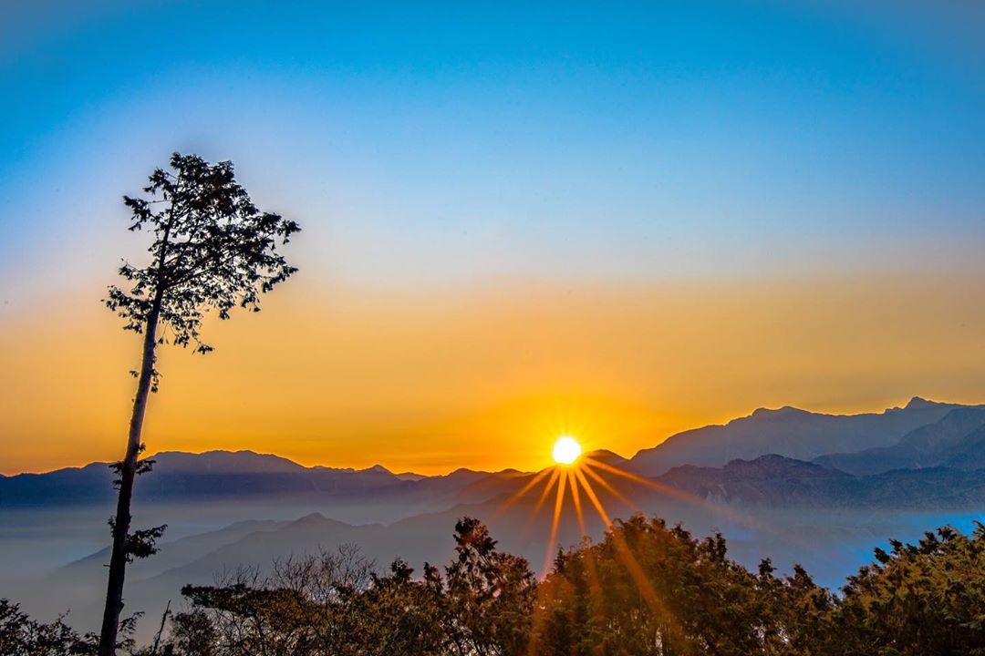 ⠀⠀⠀⠀⠀⠀⠀⠀⠀⠀⠀假日就要來一場追日之旅☀️-⠀⠀⠀⠀⠀⠀⠀⠀⠀⠀⠀⠀感謝 @gtgt959 分享的美照⛰️-⠀⠀⠀⠀⠀⠀⠀⠀...