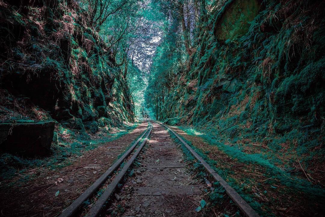 走著走著通往前方未知的世界- ⠀⠀⠀⠀⠀⠀⠀⠀⠀⠀⠀⠀感謝 @ben83513 分享的美照❤️- #travelalishan 或...