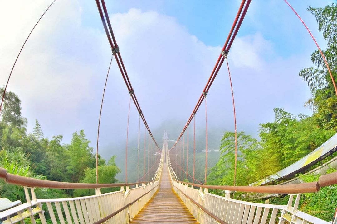 人生就像這座橋看似沒盡頭但卻有著精彩的終點致 人生中的橋- ⠀⠀⠀⠀⠀⠀⠀⠀⠀⠀⠀⠀感謝  @gtgt959 分享的美照-⠀⠀⠀⠀...