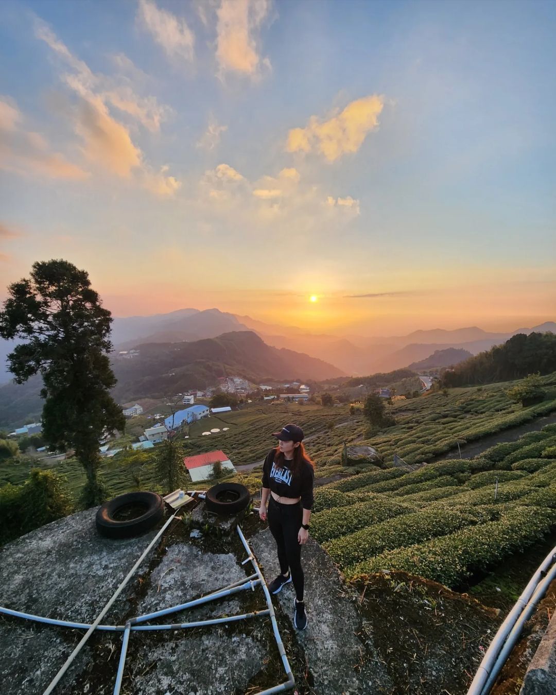 開心追到夕陽了！很適合安排個兩天一夜，把幾個重要風景一次看個夠照片授權 @teenslayer -⠀歡迎在您的貼文 #travel...