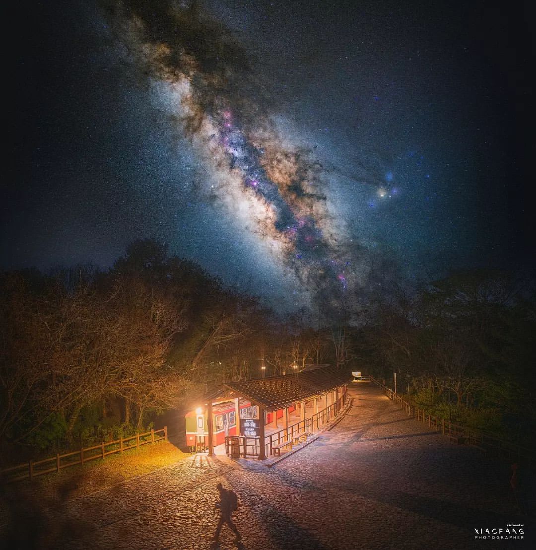 夜裡最亮的那片星空⛧⛧眾人皆睡我獨醒的浪漫 ღ照片授權 @8.32s -⠀歡迎在您的貼文及限動 #travelalishan 或 ...