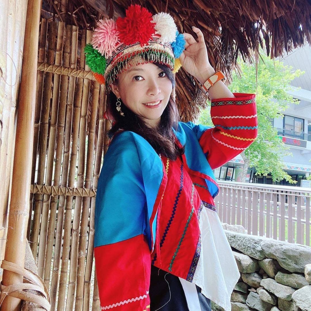 鄒族民族風服飾 歡迎到阿里山達邦鄒族自然與文化中心參觀唷❗❕-⠀⠀⠀⠀⠀⠀⠀⠀⠀⠀⠀感謝 @piaopiaoclass 分享的美照...