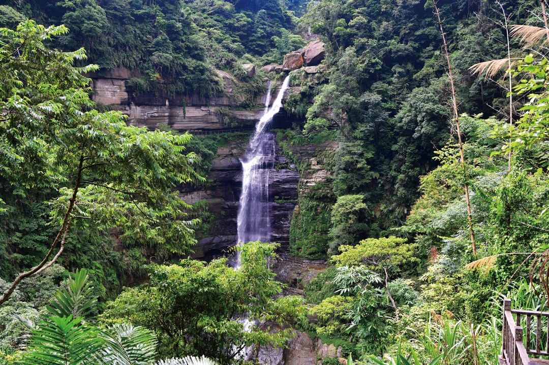 竹坑溪龍宮瀑布 夏日清涼一下 -⠀⠀⠀⠀⠀⠀⠀⠀⠀⠀⠀⠀ #travelalishan 或 @travelalishan讓你的阿里...