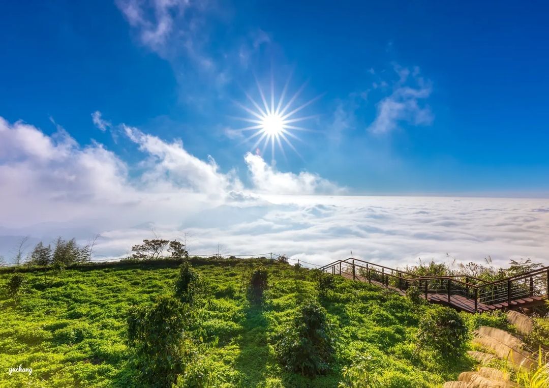 剛剛地震......我沒有共鳴阿!!當下不知道在幹嘛(走來走去)完全沒有感受到地震（感謝 @yuchang_0217 分享美照）-...