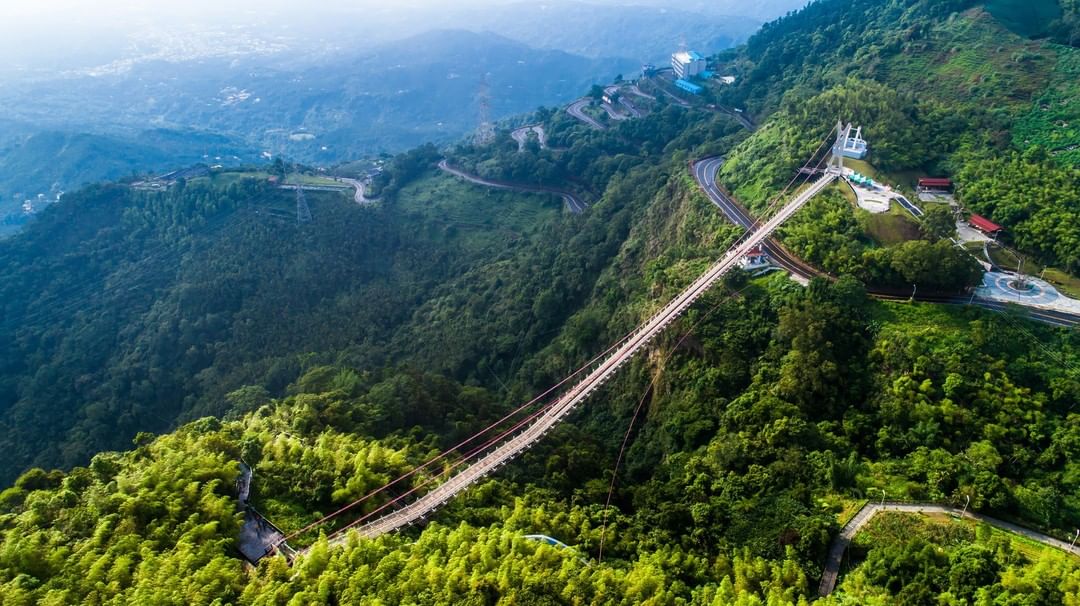 原來從高空俯瞰太平雲梯是長這樣呀！太平雲梯橫跨山谷真是太壯觀了！-⠀⠀⠀⠀⠀⠀⠀⠀⠀⠀⠀⠀ #travelalishan 或 @t...