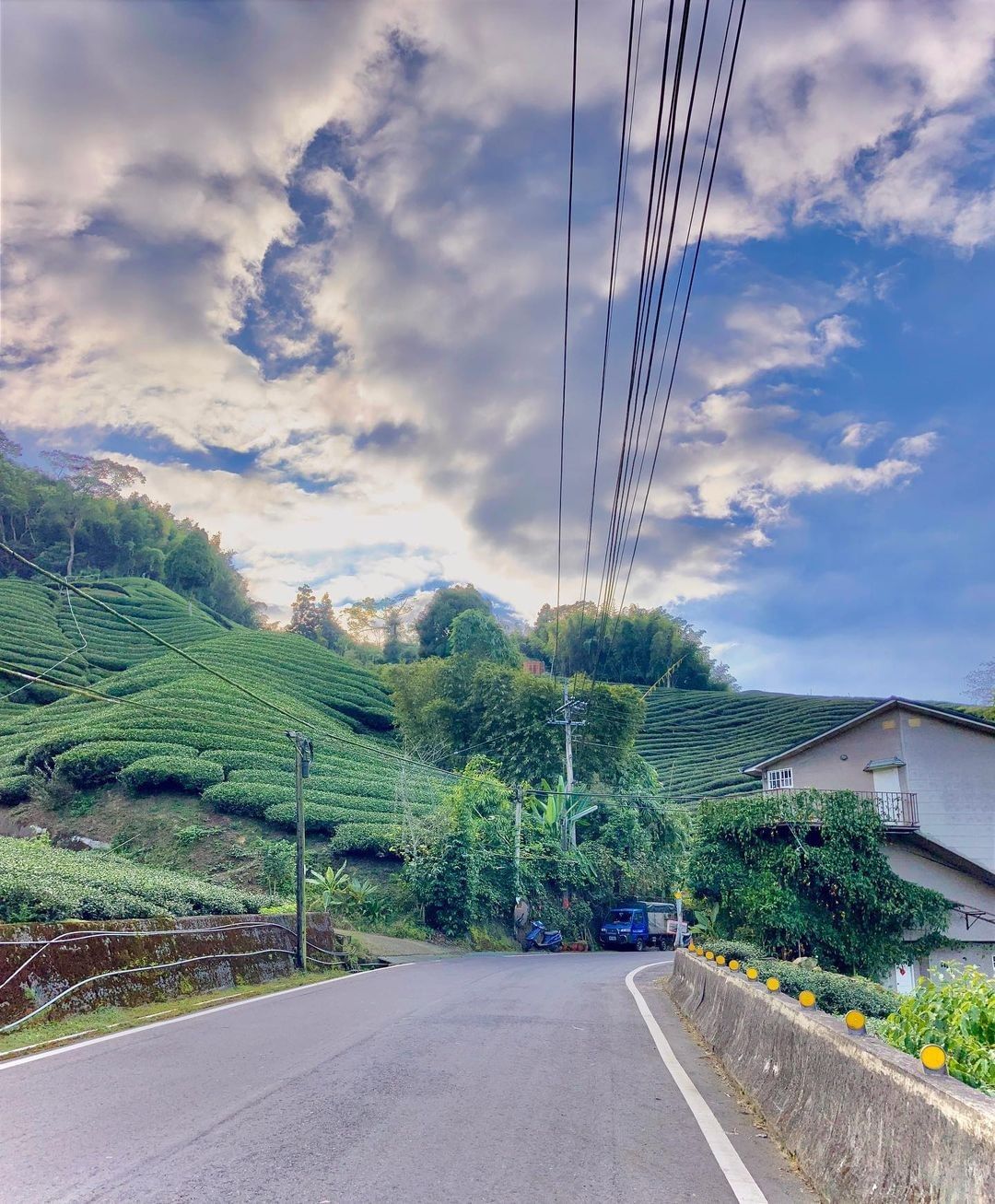 不是什麼大景，卻是日常中令人駐足欣賞的景色照片授權 @iam_boochen -⠀歡迎在您的貼文 #travelalishan 或...