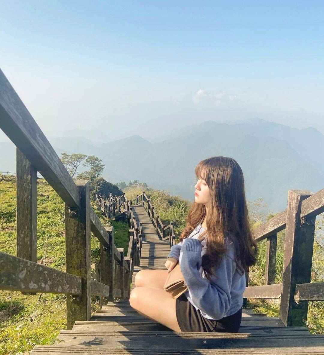 被暖陽擁抱、又看到了阿里山美麗的山景爬山再辛苦都值得呀～～-⠀⠀⠀⠀⠀⠀⠀⠀⠀⠀⠀感謝 @_yoyo_chang 分享的美照-⠀⠀...