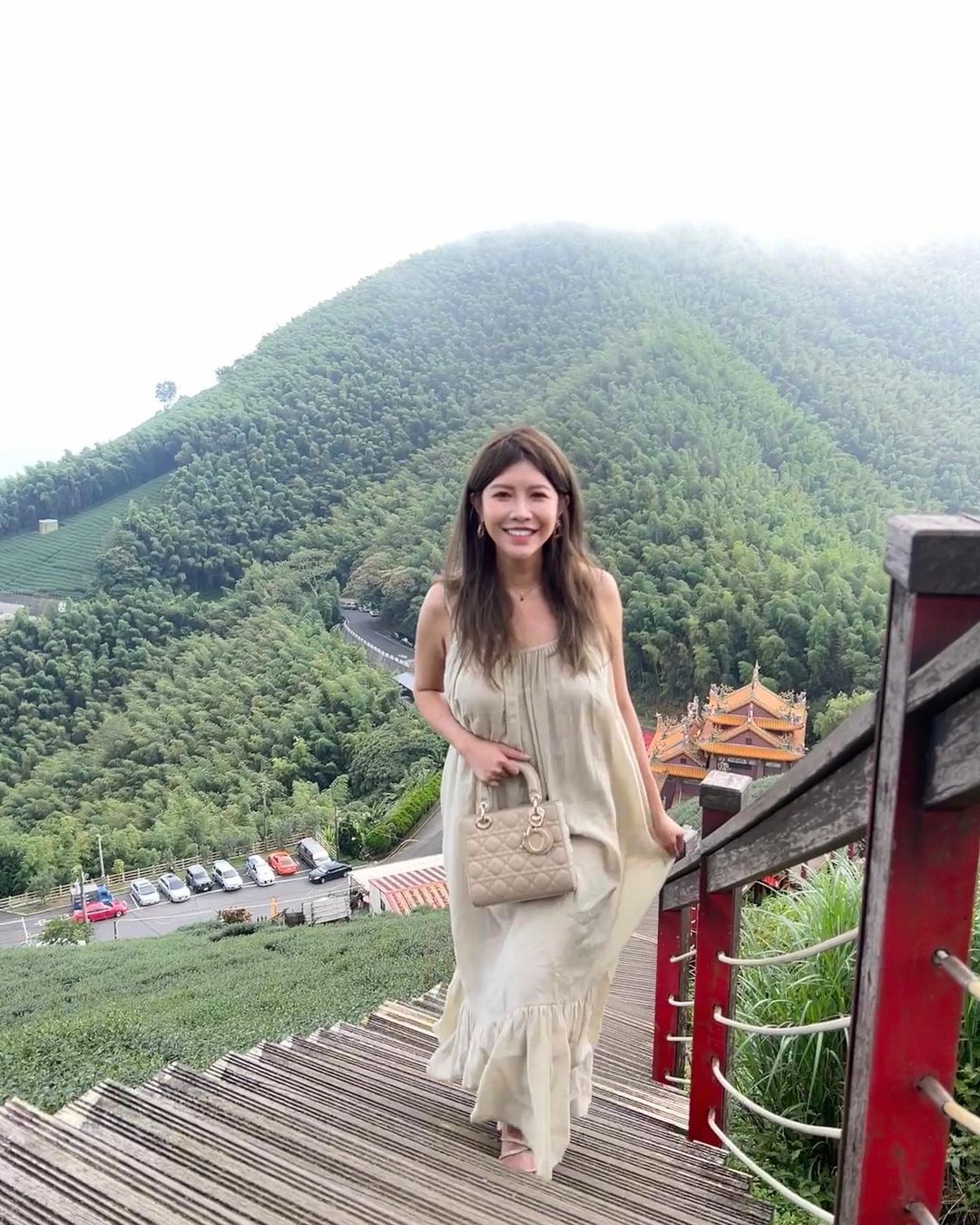 到阿里山走步道，雖然氣溫相較於平地還涼爽，也不忘防曬跟補充水分唷照片授權 @makiko0417 -⠀歡迎在您的貼文 #trave...