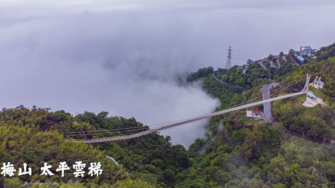 不管看幾遍，還是為之震撼~照片授權 @i_amsahuang -⠀歡迎在您的貼文 #travelalishan 或 @travel...
