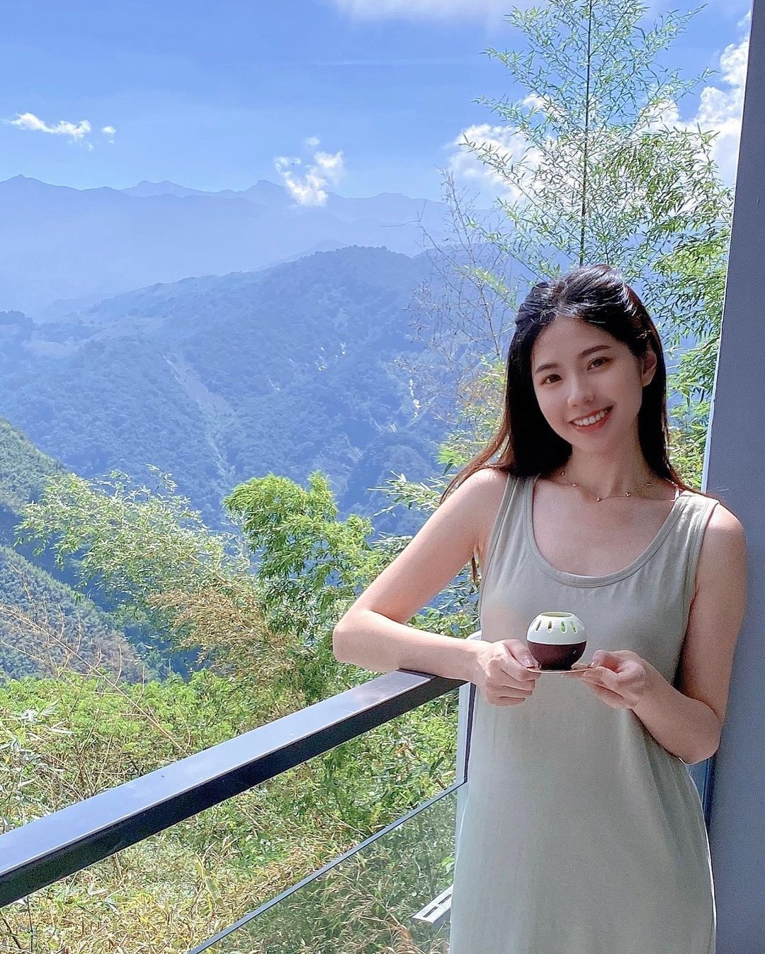 在山上過夜才有的福利，享受大清早的清新，不疾不徐地開啟一天的旅程~照片授權 @jumbobbo2 -⠀歡迎在您的貼文 #trave...