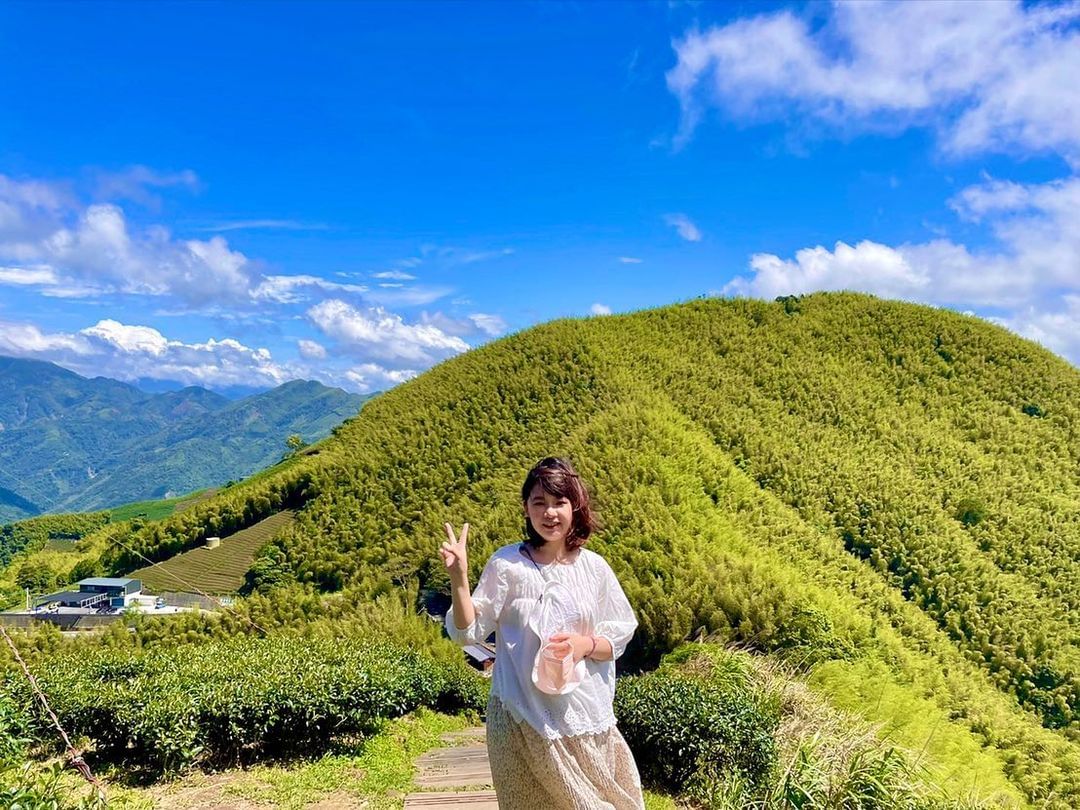 二尖山步道 (嘜走步道)龍眼村相較於周邊的村落，人氣較少一些，也因為如此像是山中秘境，同樣都有日出、雲海、晚霞、茶園與山巒，一點也...