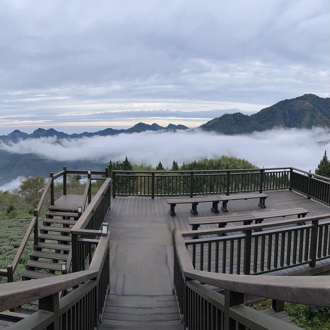 嗅到秋冬的氣息平地的氣溫還是熱情如火山上的氣溫已感覺微冷了大家喜歡冬天還是夏天呢？☺️感謝 @yang554293 美照分享-⠀歡...