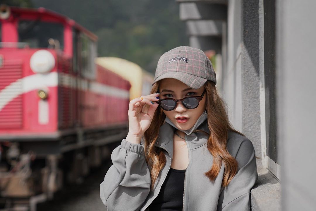 少了假日熱鬧的街聲多了平日愜意的漫步構成不同溫度的畫面~照片授權 @candy831115 -⠀歡迎在您的貼文 #travelal...