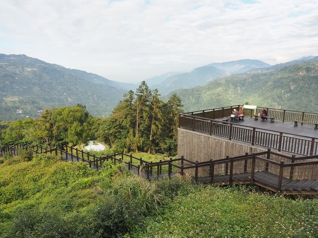 沿著166縣道上山，有許多熱門景點或是你聽過但不太熟悉的村莊，一一細數每個村莊的自然資源還有從前的故事。這個平台是太興岩步道其中一...