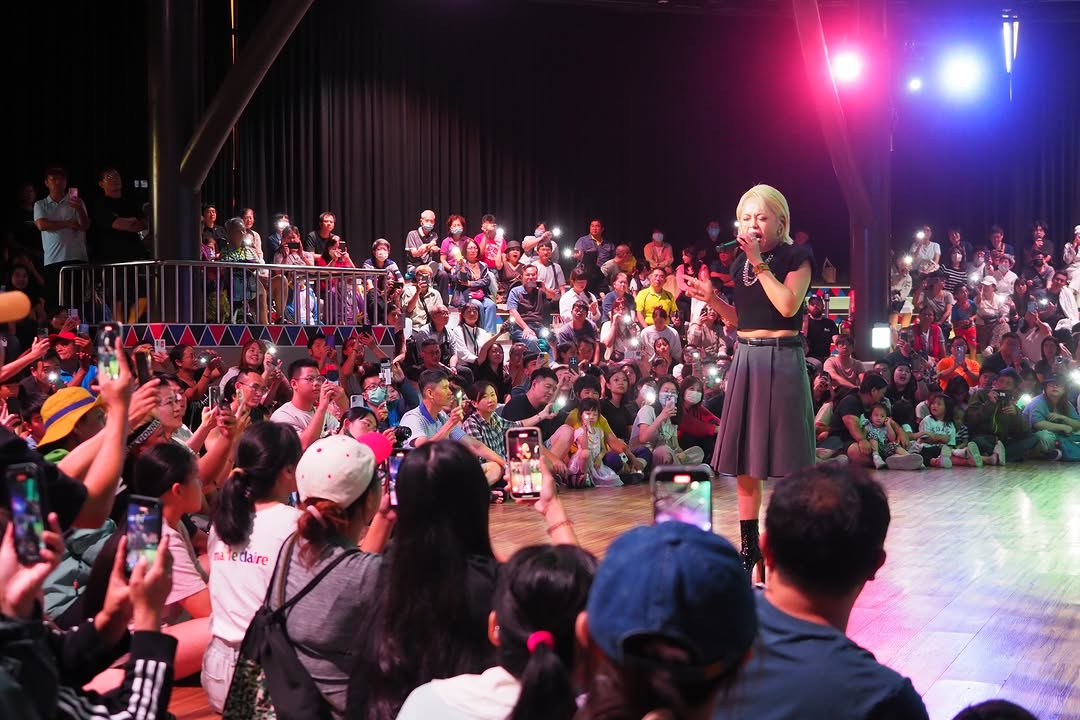 山與海的節奏，還在心裡迴盪——  ⛧⸻音樂季精華回顧⸻⛧⛧​上個週末在阿里山腳下開唱的「muni音樂季」，用兩天滿滿的原民音樂能量...